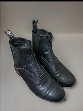 Saxon Kids Syntovia Zip Paddock Boots Size 2